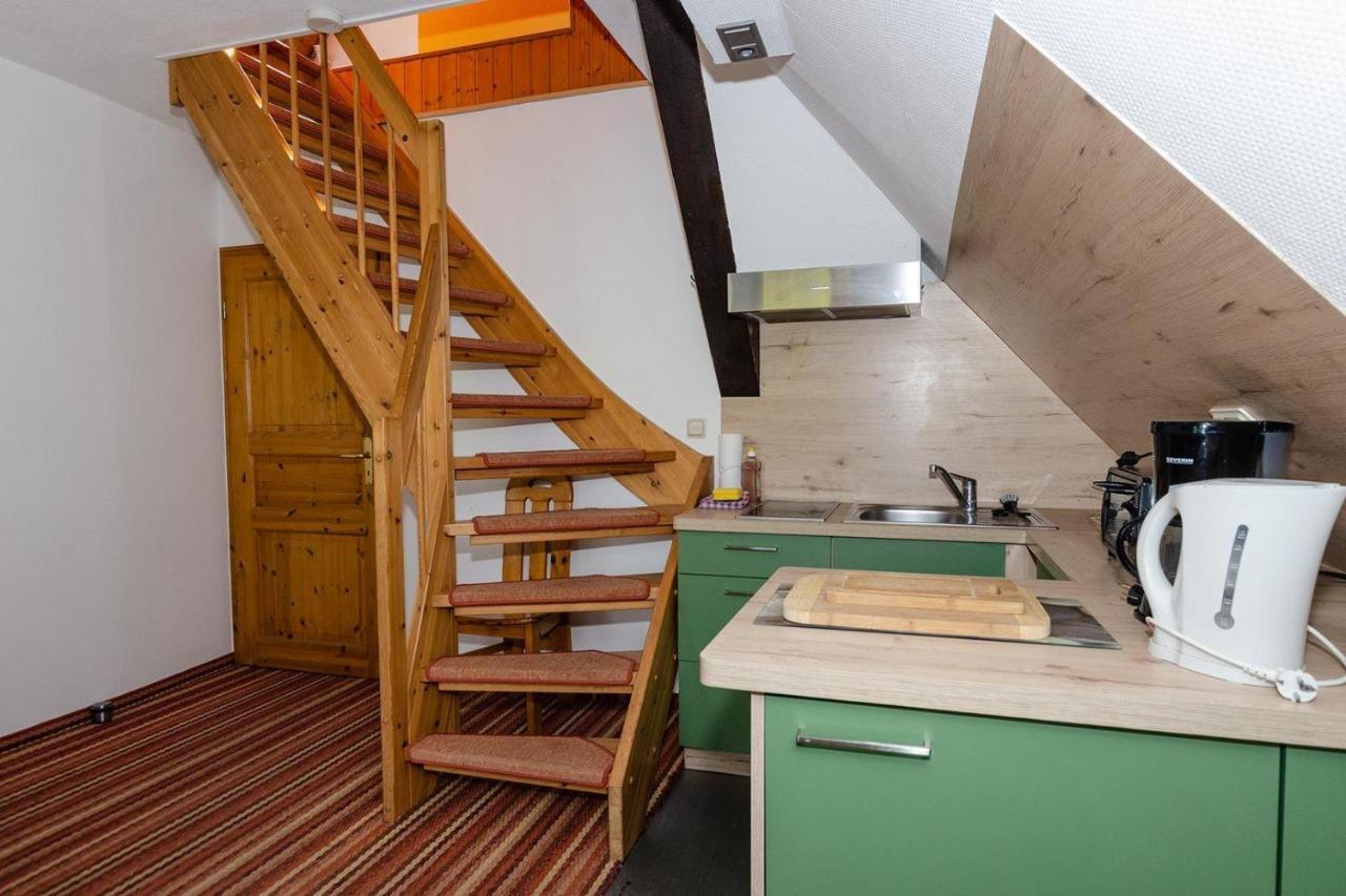 3-R-Ferienwohnung-Fuer-4-Personen-In-Schaprode-Auf-Ruegen-Zi3 Exterior photo